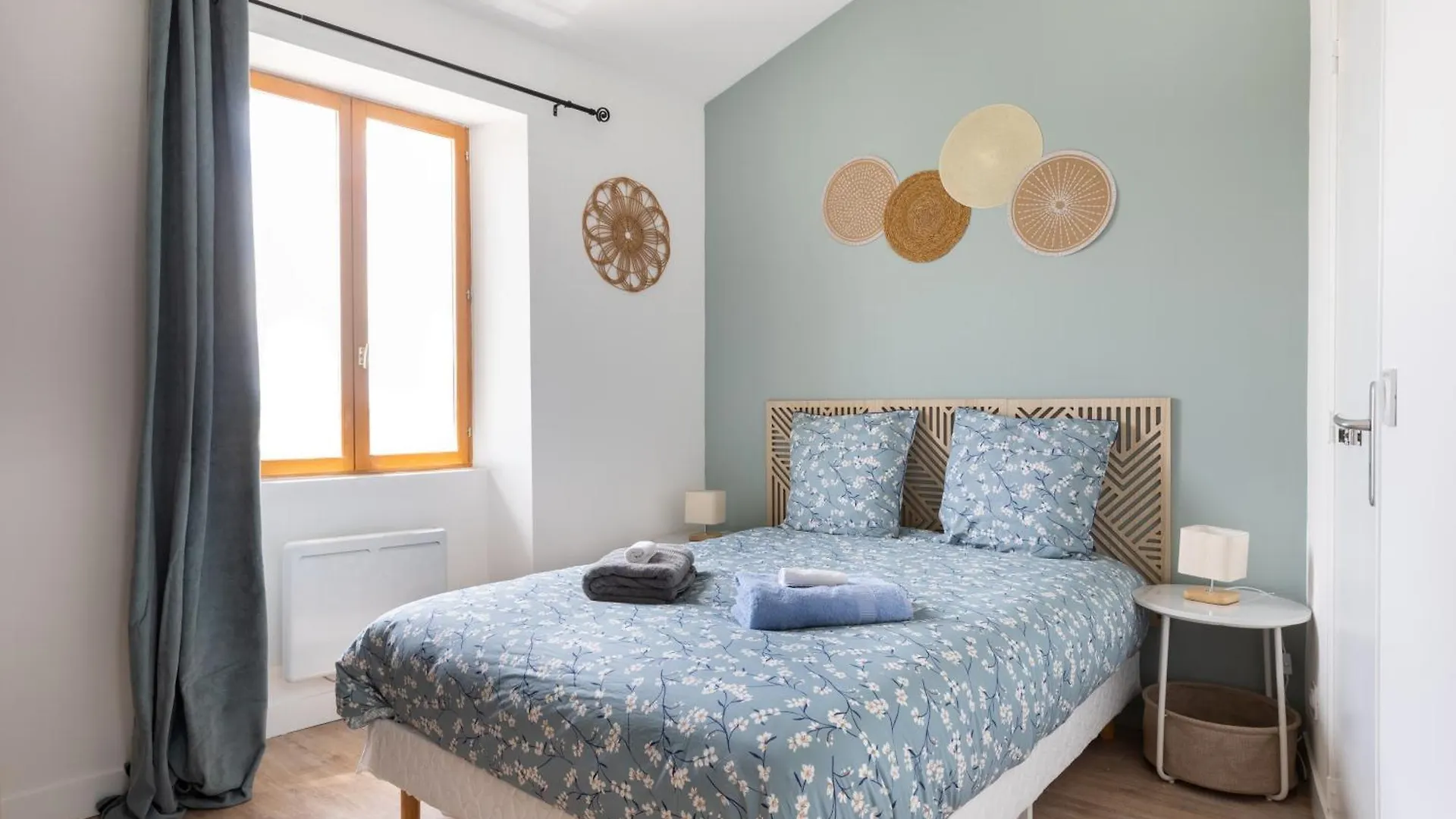 L'Isle En Blanc - Appartement Hypercentre - 4 Couchages 0*, LʼIsle-sur-la-Sorgue France